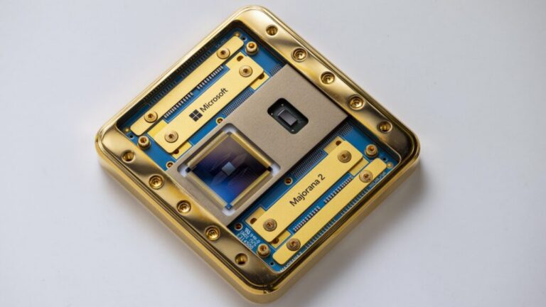 Primer plano del procesador cuántico Majorana 2 usado para ilustrar avances en qubits topológicos.
